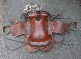 Lot 604KO - Brown Leather Horse Saddle - Equestrian Accessory - Barn