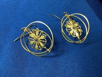 Lot 506LC - Intricate Snowflakes Encircled With Gold Pierced Dangle Drop Earrings In Goldtone