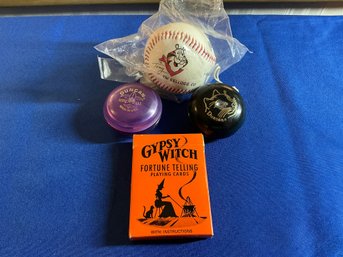 Lot 486- Gypsy With Fortune Cards - New 1991 Tony The Tiger Baseball,  & 2 Duncan Yo Yos - Made USA