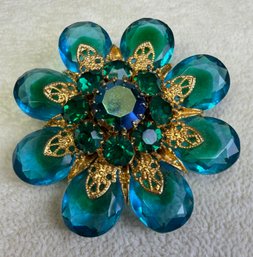 Lot 320LC - 1950-60s Stunning Faceted Aqua & Green With Goldtone Filigree Large Statement Brooch Vintage Pin