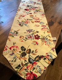 Lot 149SES- Rodeo Home All Silk Yellow Floral Table Runner - French Country Farmhouse Linens