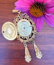 Lot 409LC - Italian Locket Vintage Large Pendant - Gold Tone Signed Florenzia, Italy - CHAIN NOT INCLUDED