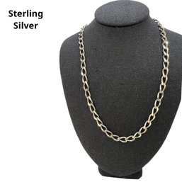 Lot 47DD - Sterling Silver Italy Unisex Chain Measuring 24'