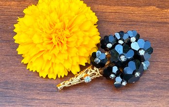 Lot 458LC - Austrian Black Crystals Bouquet - Gold Filigree - Brooch Pin - Vintage Estate Jewelry - Austria