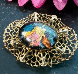 Lot 455LC - Beautiful Goldtone Filigree Brooch With Large Oval Foiled Glass Cabochon Acrylic