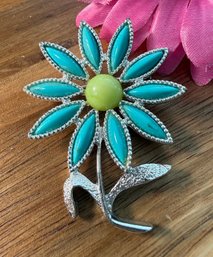Lot 479LC - SPRING! Singed Sarah Coventry Aqua Blue Daisy Flower Brooch Pin