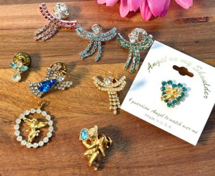 Lot 481LC - Collection Of 8 Angel Pins Plus 1 Pendant With Rhinestones, Blue & Clear Stones