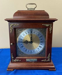 Lot 277 - Bradford Clocks LTD PA Mantel Clock - Battery Operated