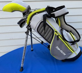 Lot 442 - Top Elite Kids Golfing Right Hand Set Of Clubs With Stand Up Bag Or Carry - Childrens Sports