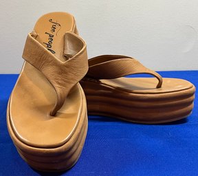 Lot 410- Free People Tan Leather Platform Summer Shoes Womens Size 37 7