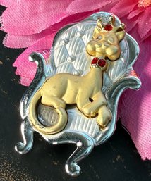 Lot 516LC - 1990s Signed AJC Regal Queen Cat Brooch Gold And Silvertone