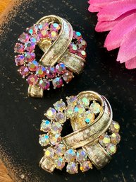 Lot 517LC - Sweet 2 Vintage Clear & Pink Rhinestones Brooches - Aurora Borealis Pin