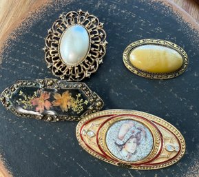 Lot 521LC- 4 Brooches Goldtone Edwardian Revival Portrait Pin, Faux Pearl -oval Yellow GIVRE - Ornate Art Deco