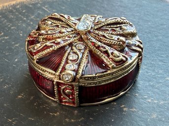 Lot 530LC - Stunning Signed Monet Pill Box Red Enamel Compact Rhinestone New In Box