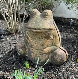 Lot 441- RIBBIT! Big Frog - Out Door Garden Friend Planter - Very Heavy