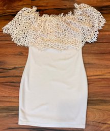 Lot 453- Banjul Champagne White - Soft Pink Womens Summer Dress Size Small