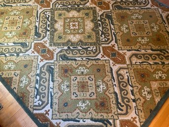 Lot 1- Hand Tufted 100% Wool Pile 8 X 10 Green Tan Brown Rug - Very Nice!