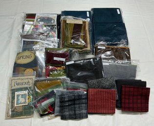 Lot 147Q - Bin Full Of Different Kits - Dyed Colors Of Wool Red, Gray, Blue & Black, Applique Kits & Books