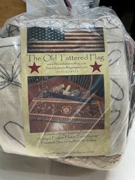 Lot 184Q- New The Old Tattered Flag - Primitive Antique Rug Hooking Pattern Fraktur Flower Table Runner