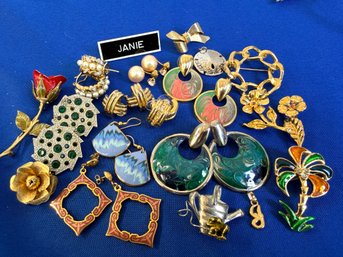 Lot 332ROW - Large Reseller Selection Of Pierced Vintage Earrings & Pins - 1 Signed Monet 1 Signed Skyes
