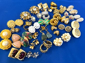 Lot 337ROW - Reseller Large Collection Clip On Earrings - Vintage Joan Rivers, KJL Avon, Japan, Carolee Signed