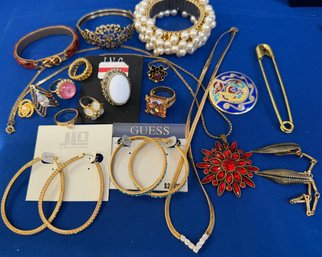 Lot 340ROW - Good Mix Of Reseller Jewelry Rings, Earrings, Necklaces, Bracelets, Sweater Clip, J Lo And More