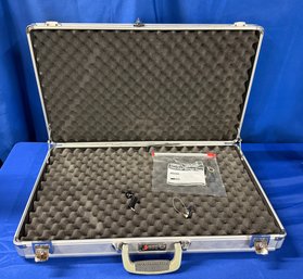 Lot 229 - Target Zone Aluminum Gun / Electronics Padded Locking Case - Heavy Weight