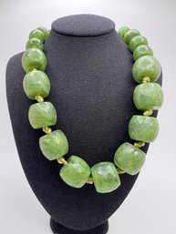 Lot 415CN - JLO Collar Necklace Knotted Facet Green Beads With Lobster Claw Measuring 20 Inches