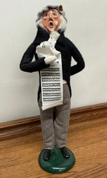 Lot 400 - Byers Choice LTD - The Carolers 1988 Gentlemen - Music Notes - Conductor - Figure - Doll