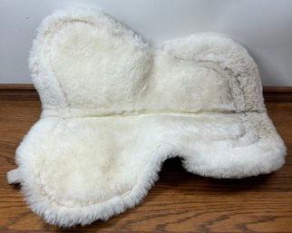 Lot 465 - Equestrian Thin Line Sheepskin Wool Comfort Half Pad For Horse Riding