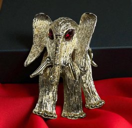Lot 345LC - Bobblehead Bobble Head Elephant Vintage Gold Tone Brooch With Red Rhinestone Eyes