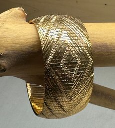 Lot 523LC - Gorgeous! Gold Over Bronze Flexible Bangle Bracelet - Signed Italy Bronze Dyadema