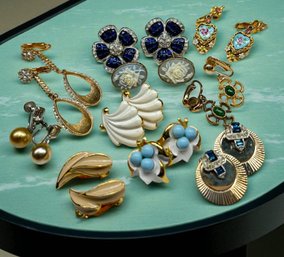 Lot 602LC - Large Clip On Earrings Collection - Sandor - Capri - Avon - Sarah Coventry - Boucher - Art