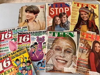 Lot 16- 1969 & 1971 Teen Girls Magazines - Vintage Ephemera - Cool Advertising! (16)