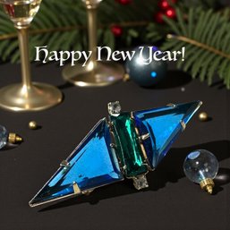 Lot 324LC - WOW! Art Deco - Vibrant Blue And Emerald Green With Crystal Rhinestone - 1940-50s Goldtone Brooch