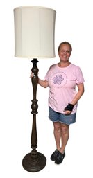 Lot 457 - Gorgeous! Over 6 Feet Tall Dark Wood Standing Lamp Measuring - Tested And Works