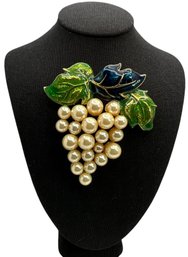 Lot 497 - Large Costume Faux And Enamel Pearl Grape Cluster Brooch Pin 3 X 3