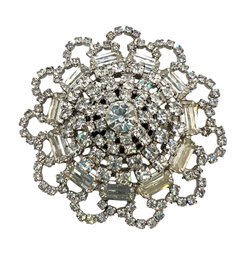 Lot 15DD - Crystal Brooch Stunning Measures 2.50' - Pins - Vintage Jewelry