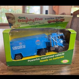 Lot 224- 1976 New In Box! Ideal Tiny Mighty Mo Pepsico Truck Co Tractor Trailer