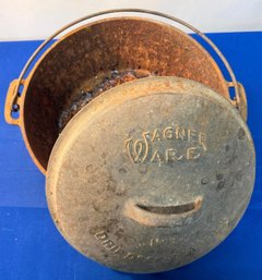 Lot 442 - Wagner Ware Covered Cast Iron Drip Drop Roaster No. 9 - Project Piece