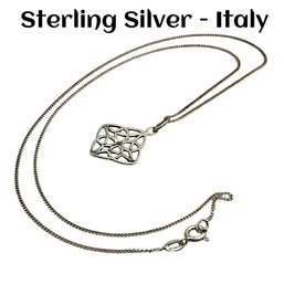 Lot 17- Sterling Silver Celtic Knot Pendant On Chain - Italy - 18 Inches
