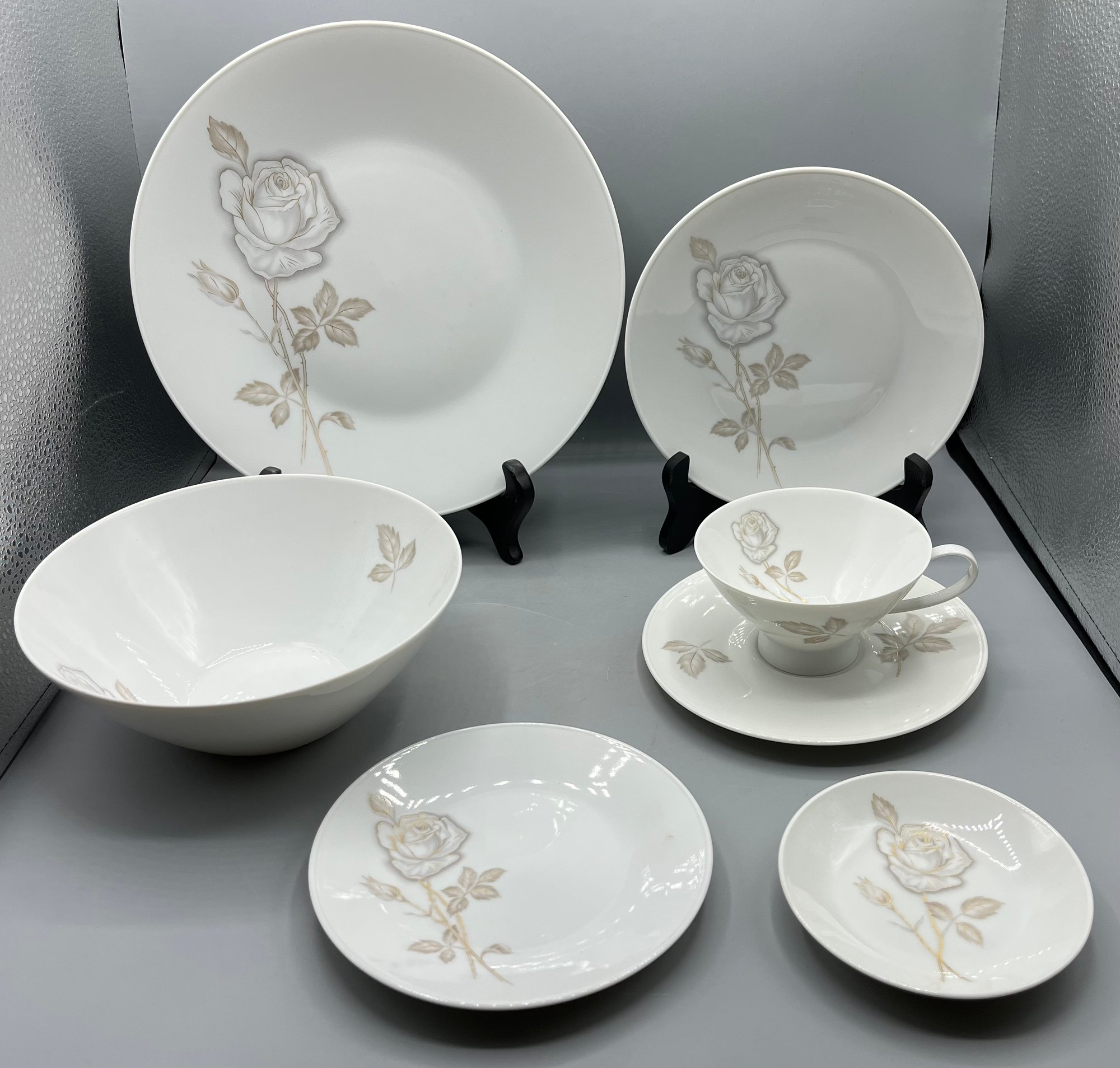 Rosenthal Classic Rose Collection Fine Porcelain Tableware Set - 67 ...