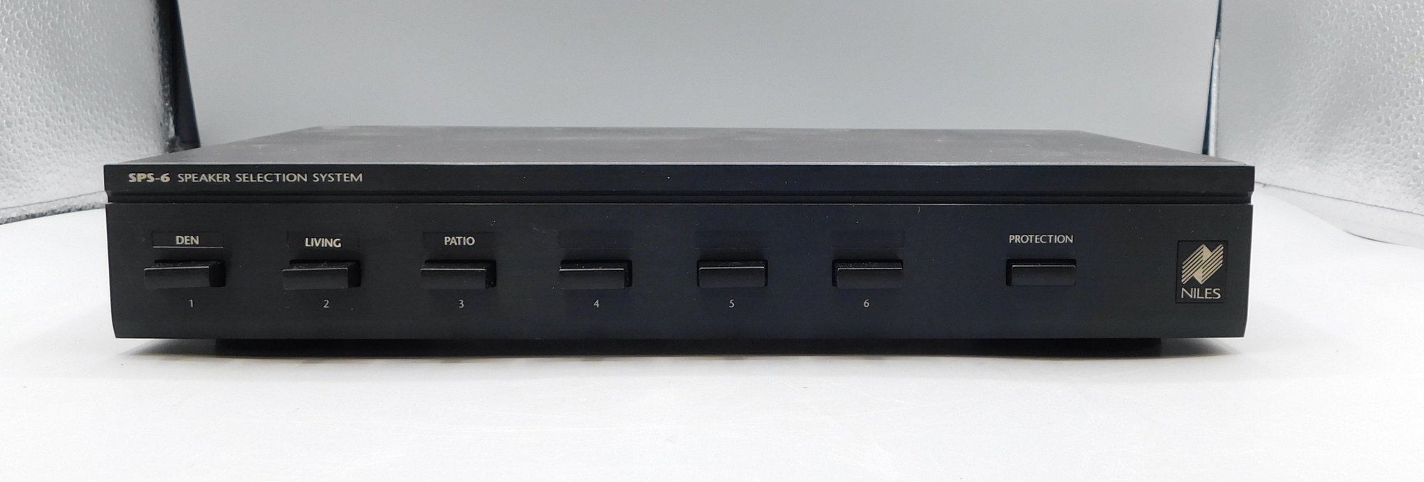 Niles Standard Speaker Selector For Six Pairs Of Speakers SS6 - Not ...
