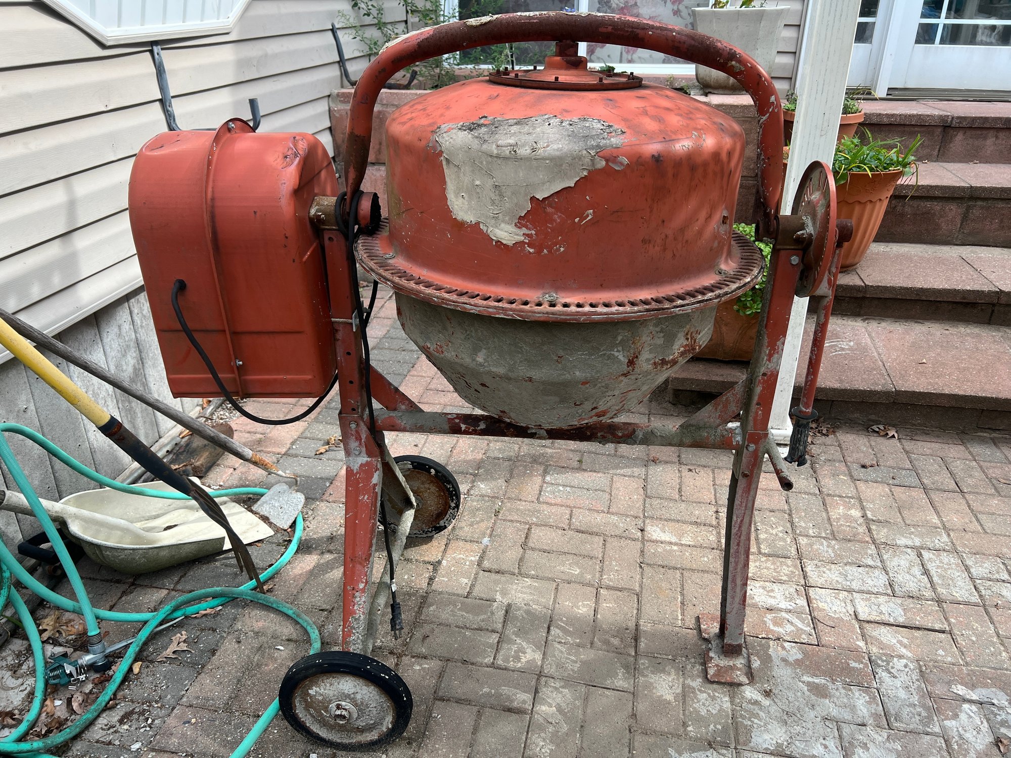 Central Machinery 3-1/2 Cubic Foot Cement Mixer Model: 31979 #147217