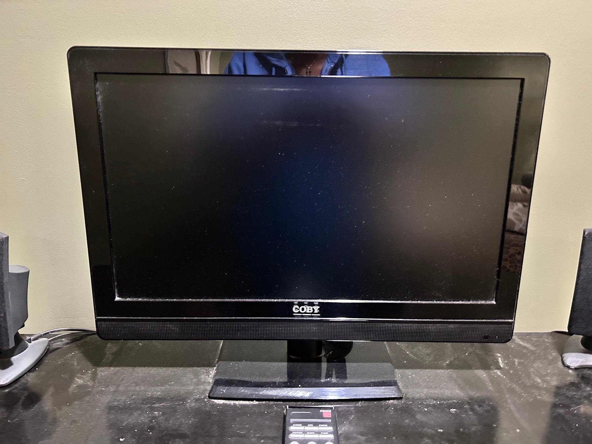 Colby Monitor Coby 19in LED TV Monitor With Remote, Model LEDTV1935 #147589 ...