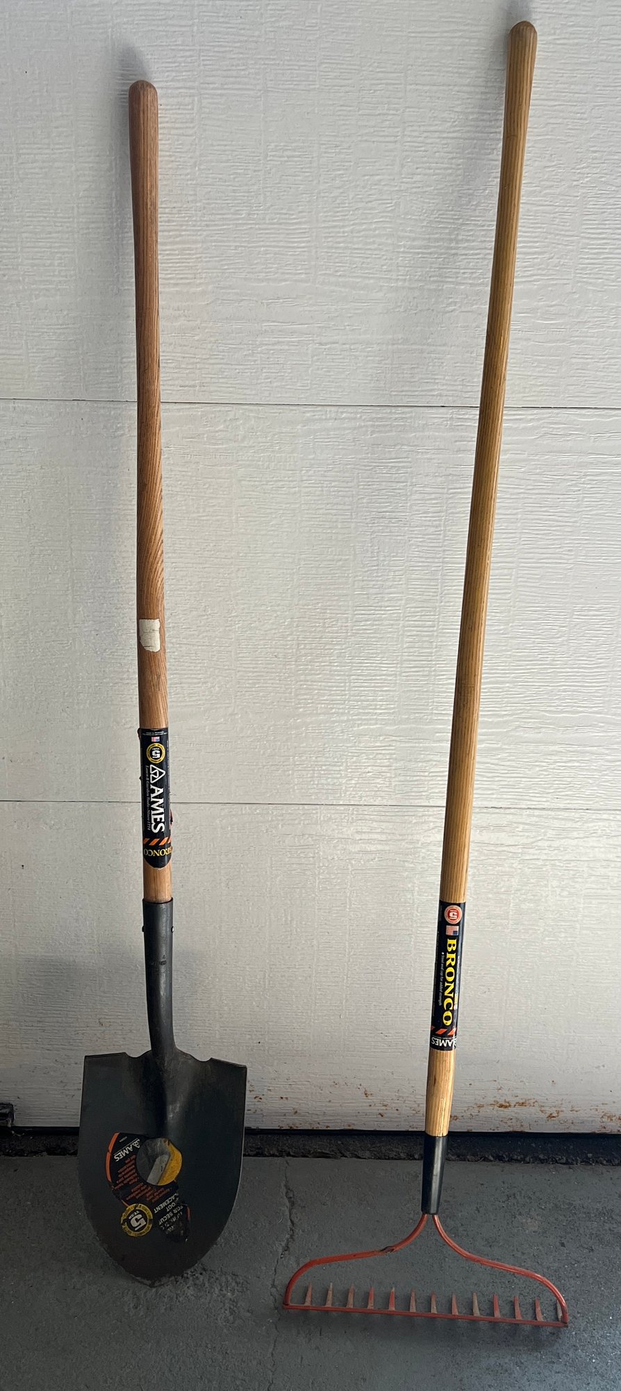 AMES Shovel & Bronco Rake - 2 Pieces #113513 | Auctionninja.com