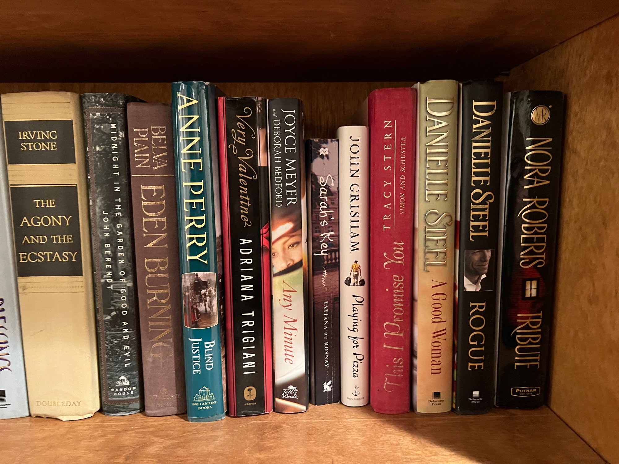 Assorted Books - 23 PCS #151494 | Auctionninja.com