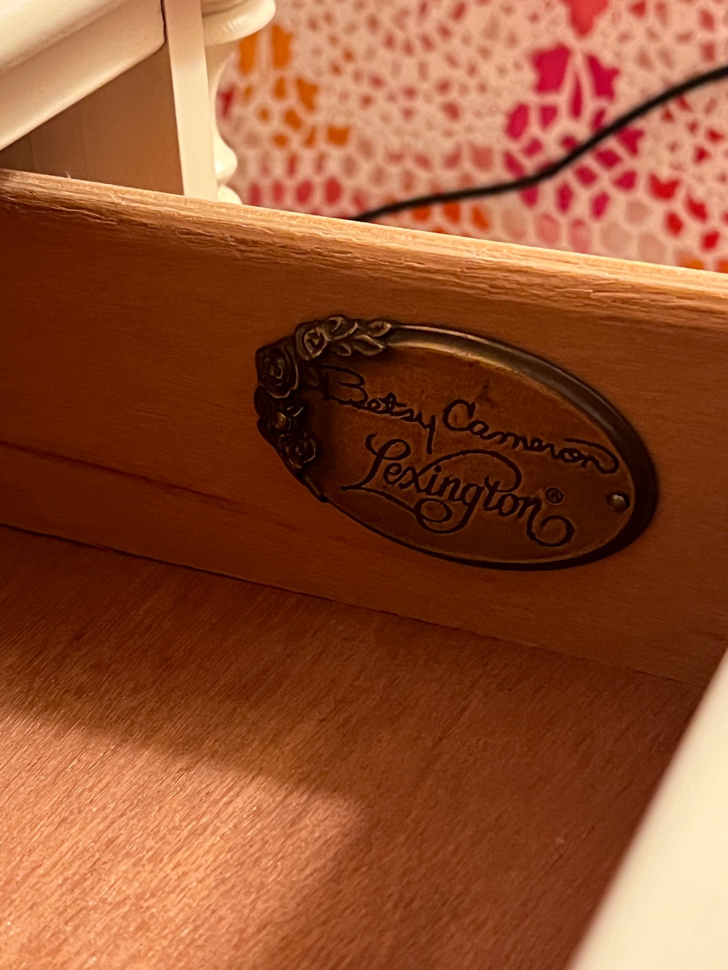 Lexington Betsy Cameron Night Stand #108902 | Auctionninja.com