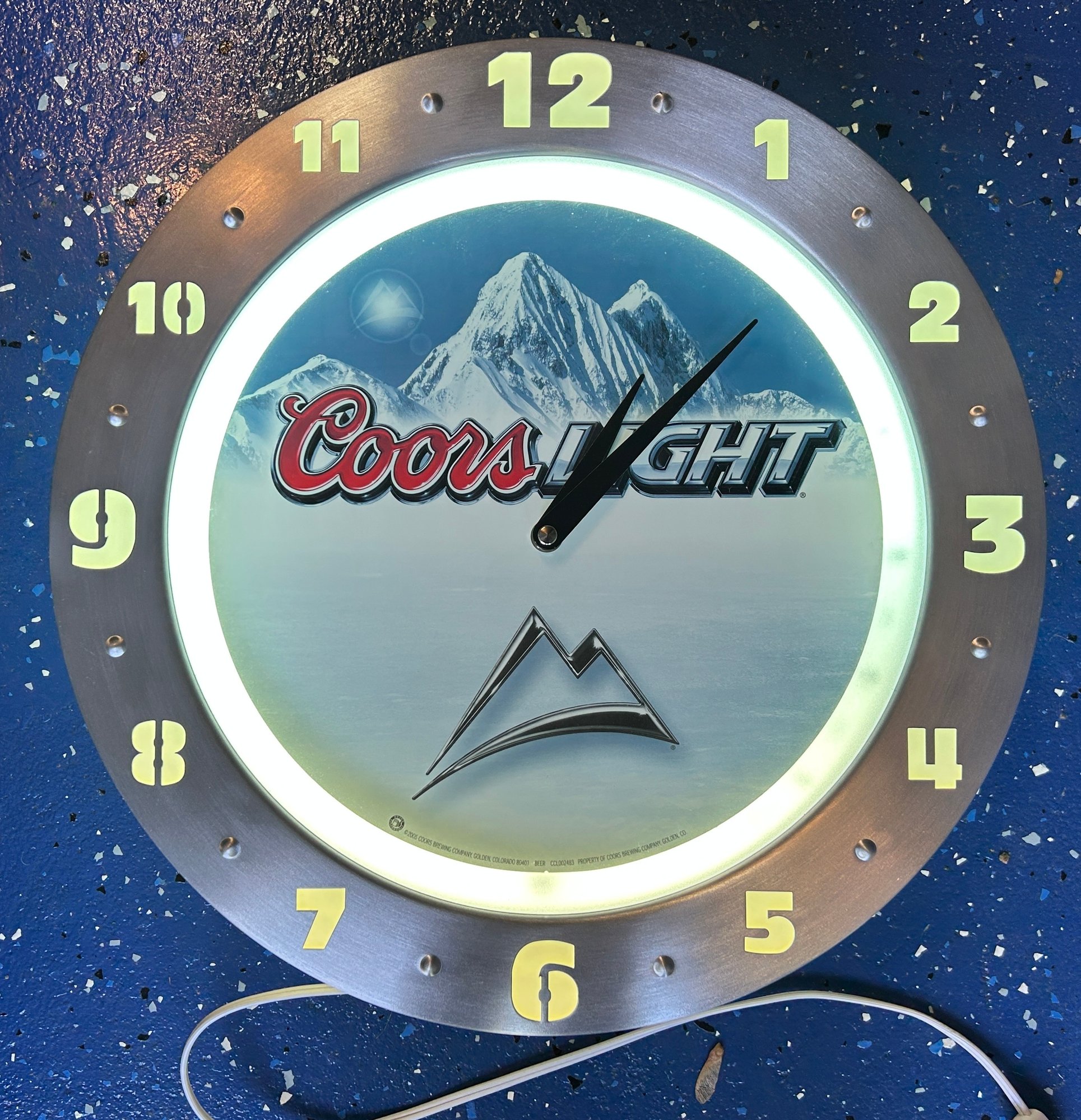 Coors Light Neon Wall Clock #142936 | Auctionninja.com