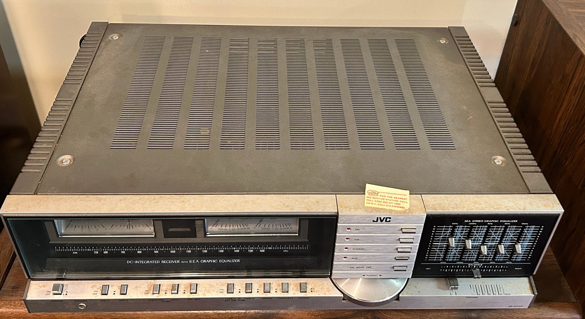 Vintage JVC JR-S401 DC-Integrated Receiver With An S.E.A. Graphic ...